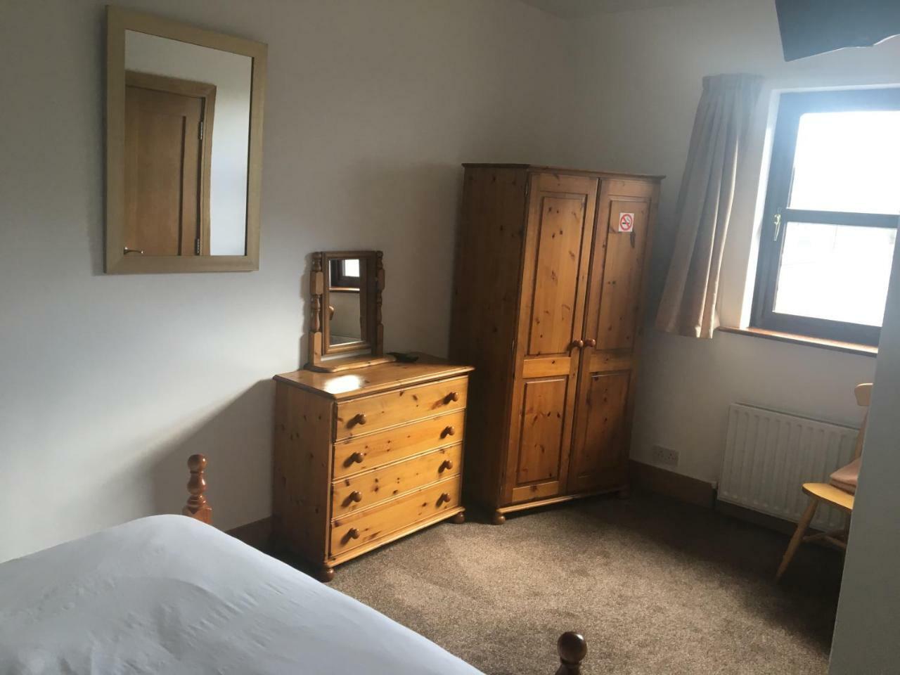 Dalys Accommodation Kilkenny Ngoại thất bức ảnh